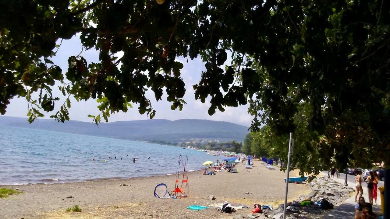 Alloggio Turistico D'Annunzio براتشيانو المظهر الخارجي الصورة